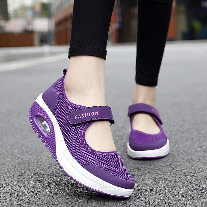 STRETCHABLE BREATHABLE LIGHTWEIGHT WALKING SHOES