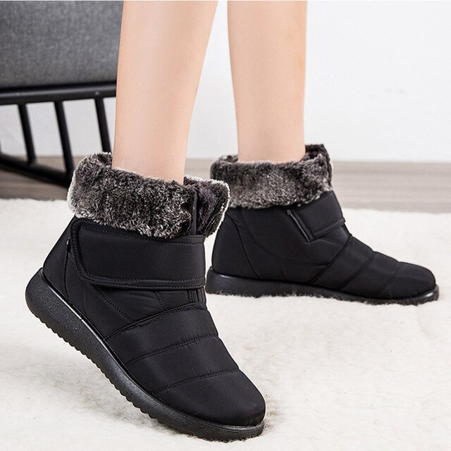 Savanna Grip Ankle Boots