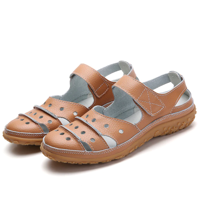 Cheerful Flat Sandals