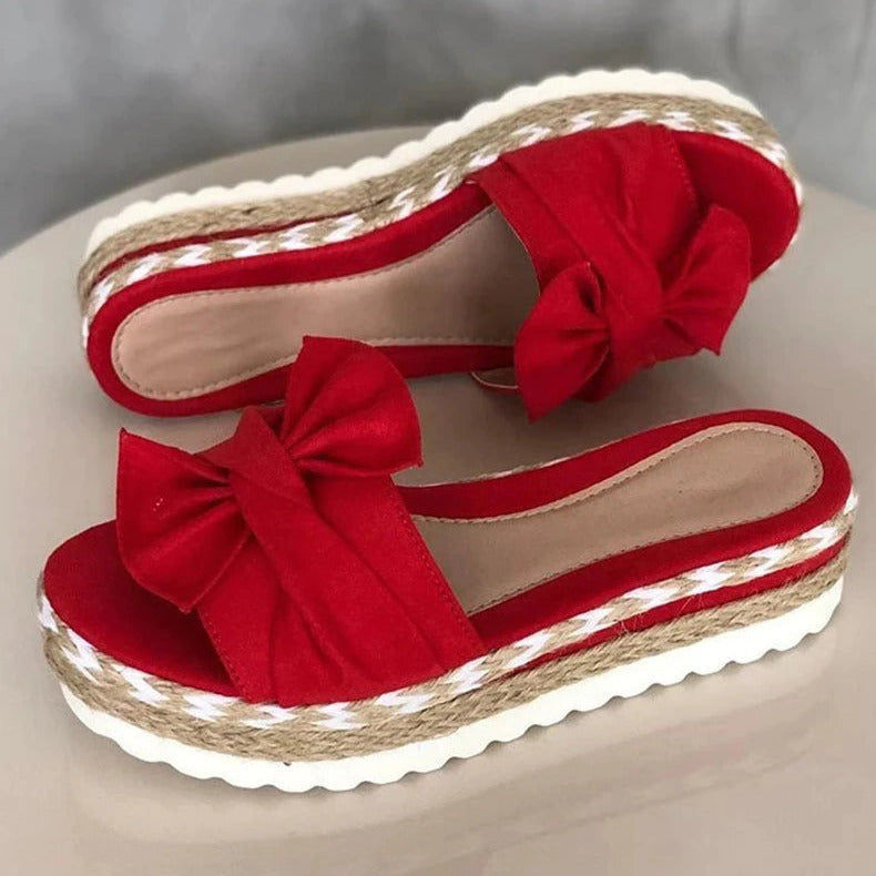 LunaSole Flip-Flop Sandals