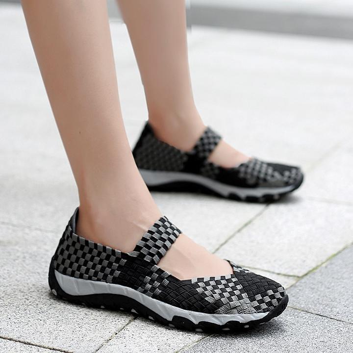 Stylish breathable slip-on casual flat loafers