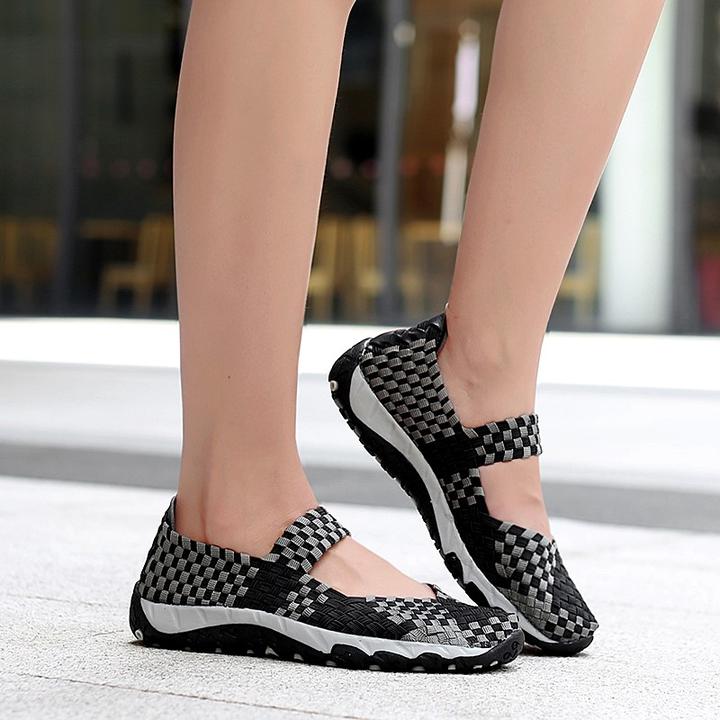 Stylish breathable slip-on casual flat loafers