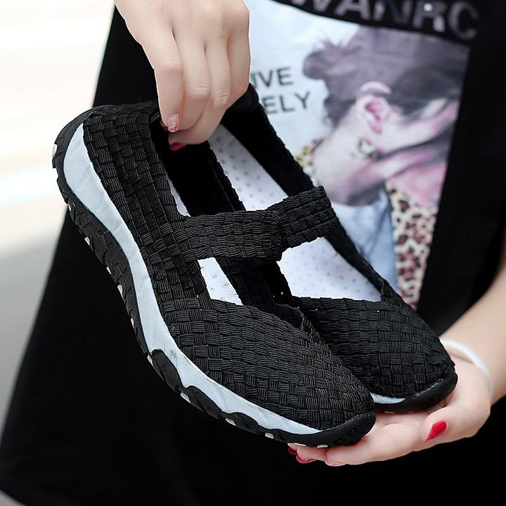 Stylish breathable slip-on casual flat loafers