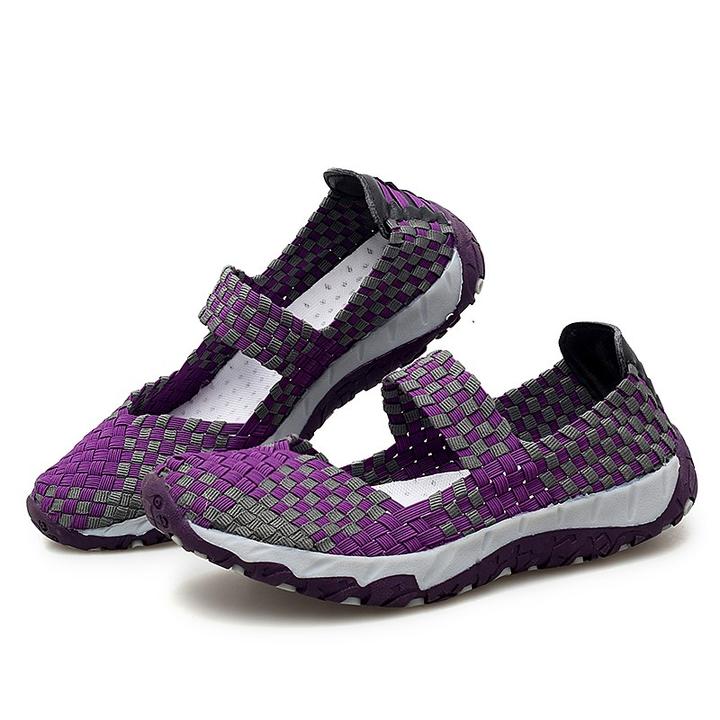 Stylish breathable slip-on casual flat loafers