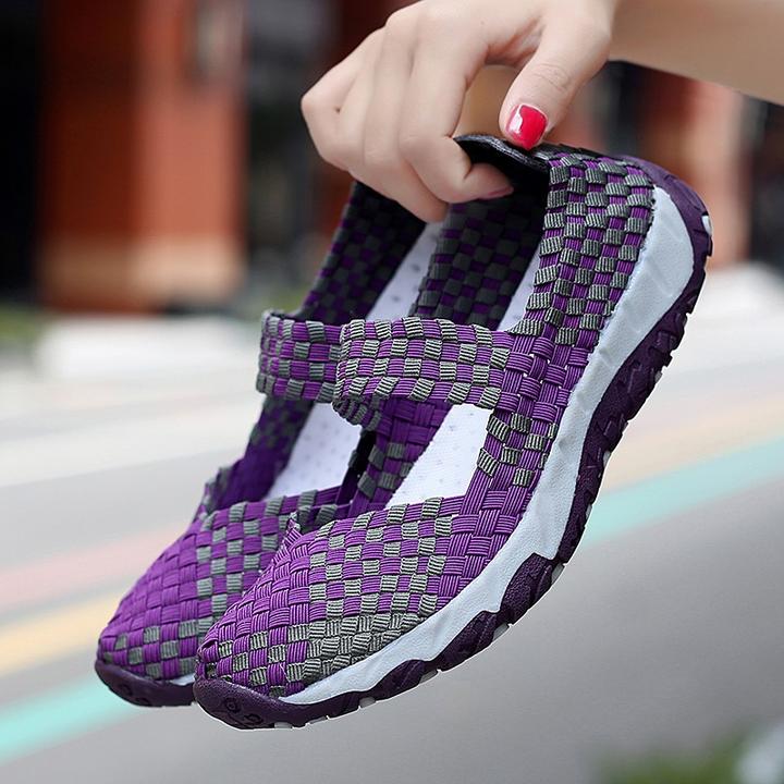 Stylish breathable slip-on casual flat loafers