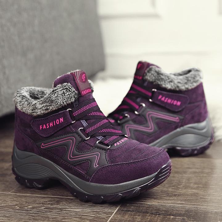 SlipAway Thermal Boots