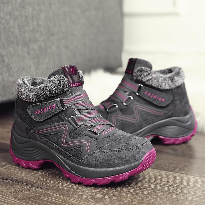 SlipAway Thermal Boots