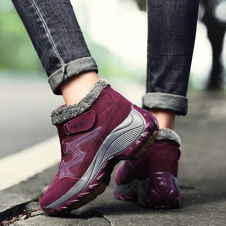 SlipAway Thermal Boots