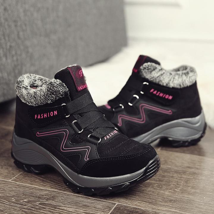 SlipAway Thermal Boots