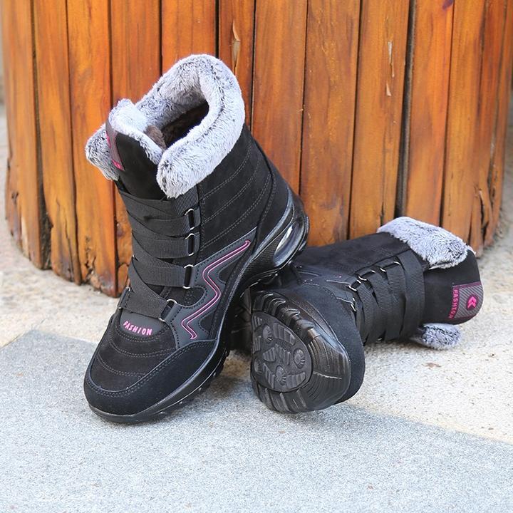 HeatSole Trail Boots