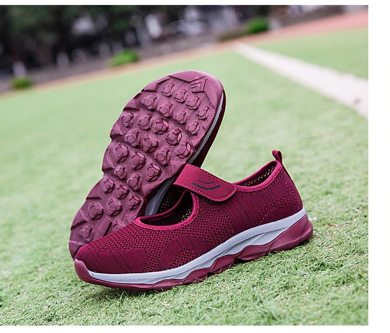 STRETCHABLE BREATHABLE LIGHTWEIGHT WALKING SHOES