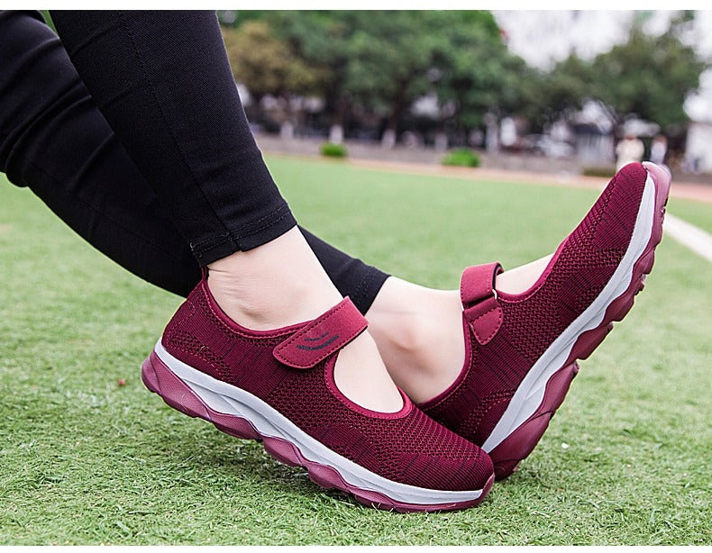 STRETCHABLE BREATHABLE LIGHTWEIGHT WALKING SHOES