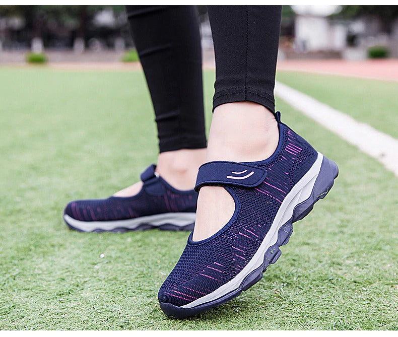 STRETCHABLE BREATHABLE LIGHTWEIGHT WALKING SHOES