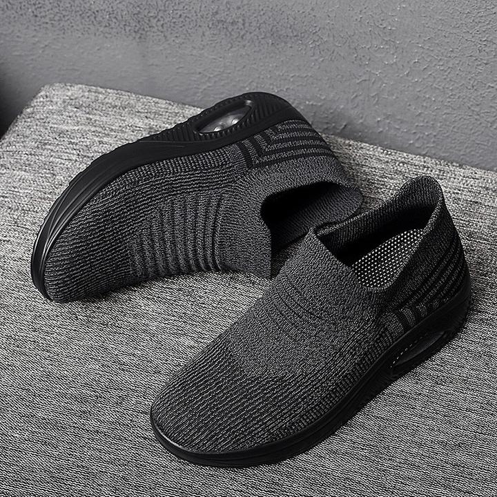 Elastic stretchable lightweight breathable leisure running shoes