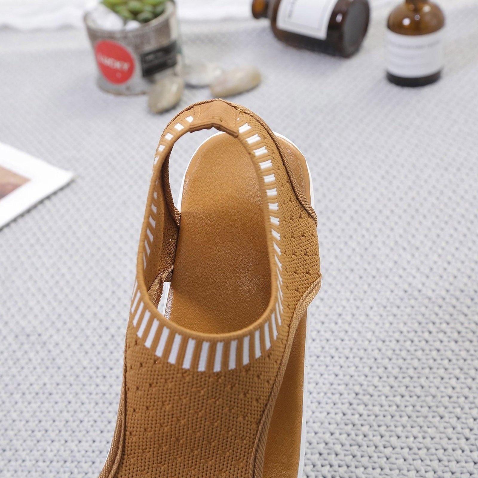 Comfortable walking sandals Elastic