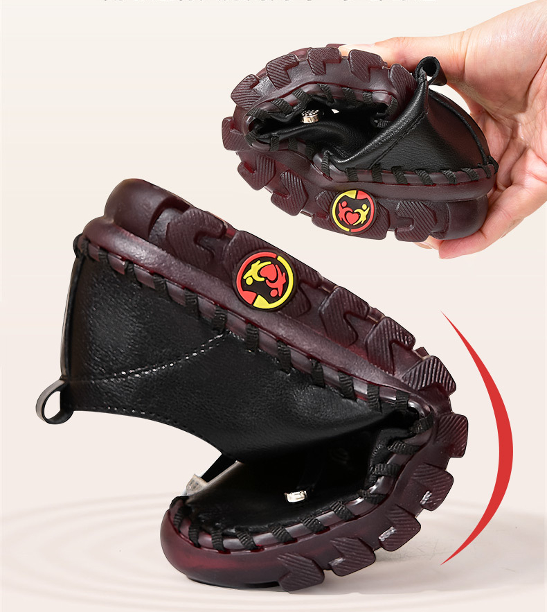 The OY Lightweight and comfortable leather walking shoes.