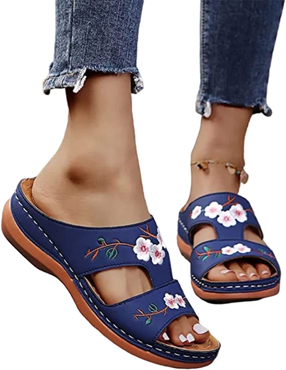 SoleMuse Sandals