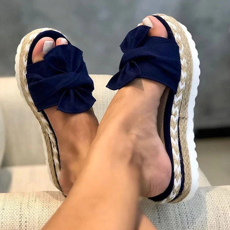 LunaSole Flip-Flop Sandals