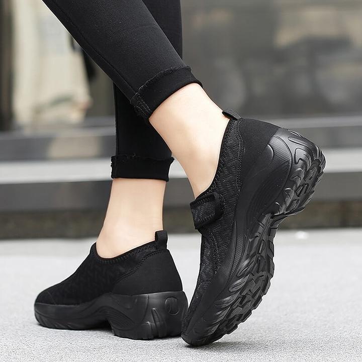 Stretchable Breathable Lightweight Walking Shoes for Women