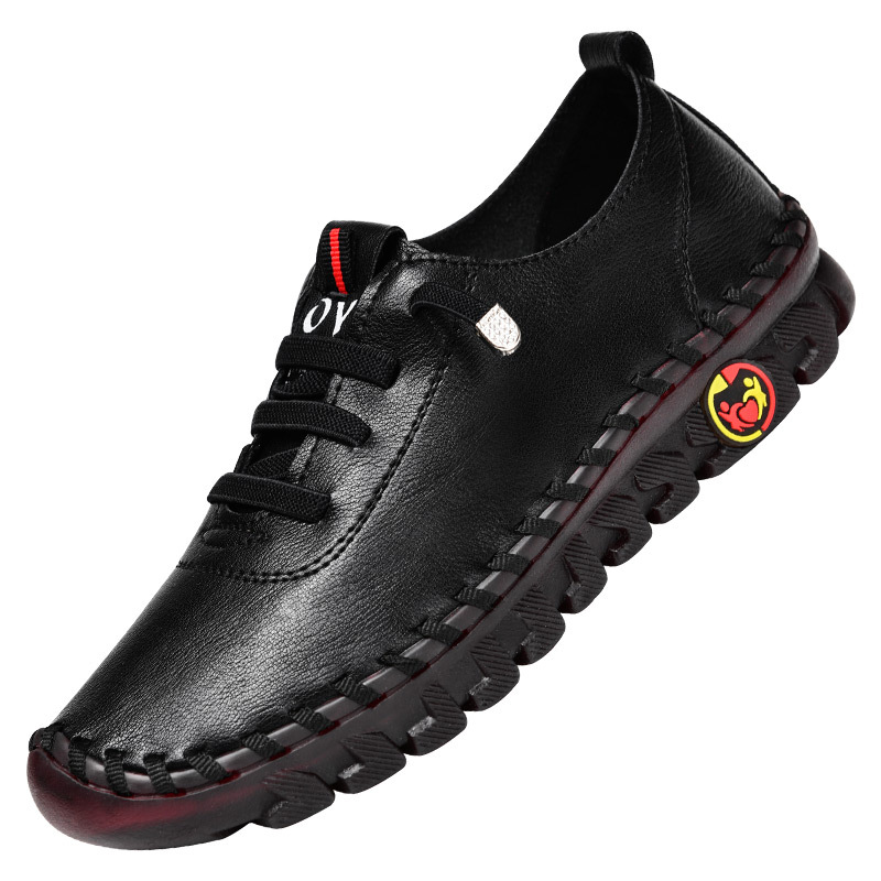 The OY Lightweight and comfortable leather walking shoes.