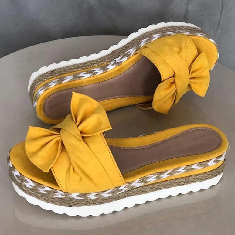 LunaSole Flip-Flop Sandals