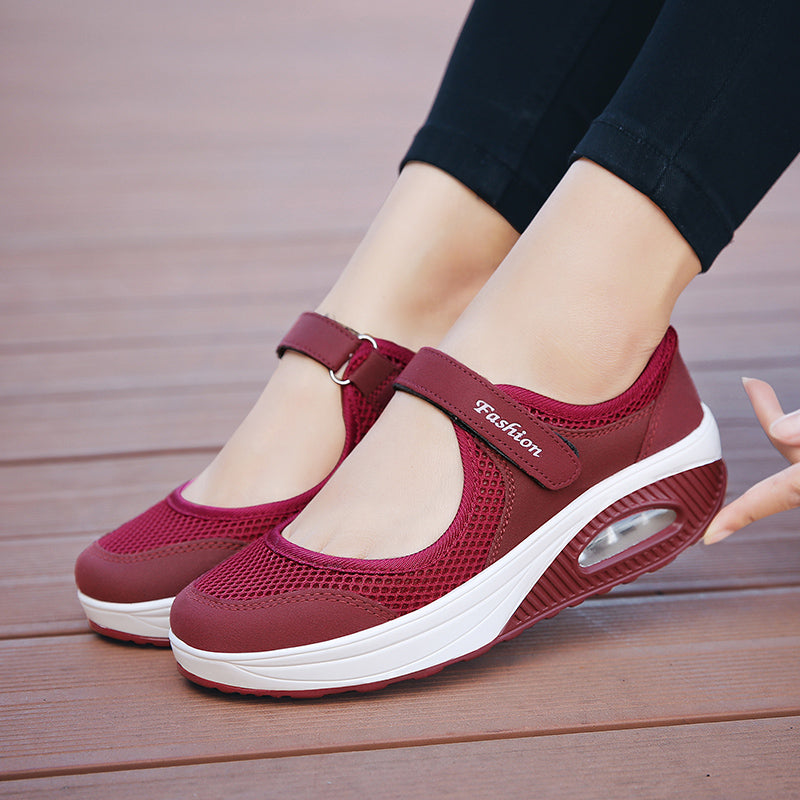 STRETCHABLE BREATHABLE LIGHTWEIGHT WALKING SHOES