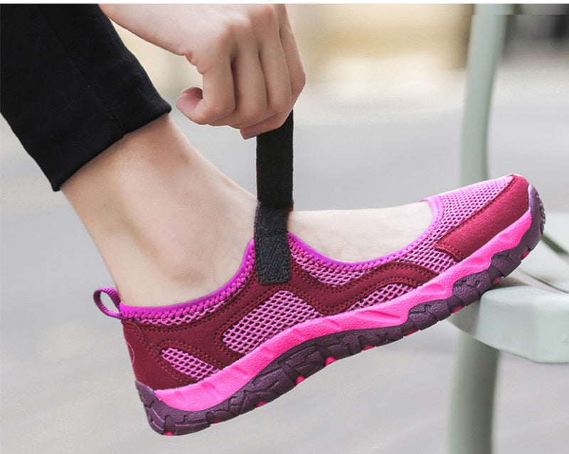 NEW STRETCHABLE BREATHABLE LIGHTWEIGHT WALKING SHOES