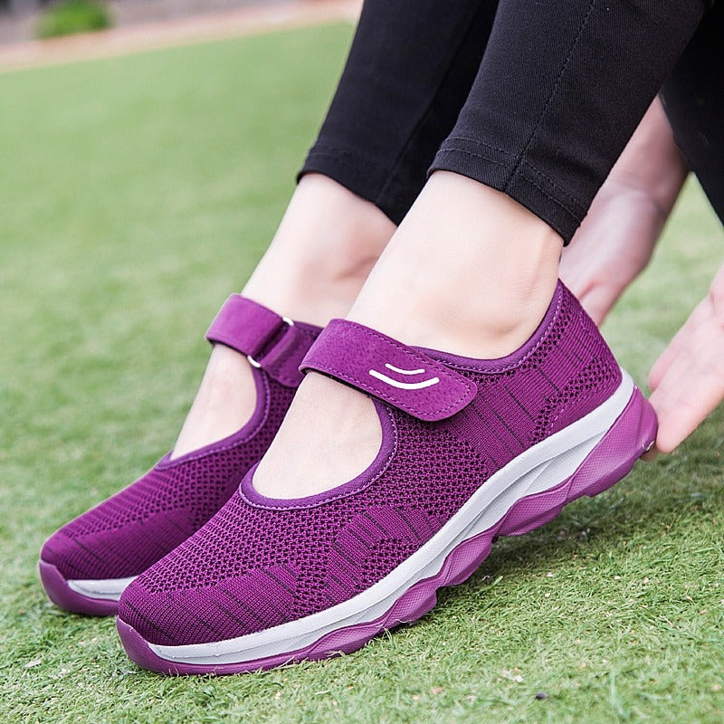 STRETCHABLE BREATHABLE LIGHTWEIGHT WALKING SHOES