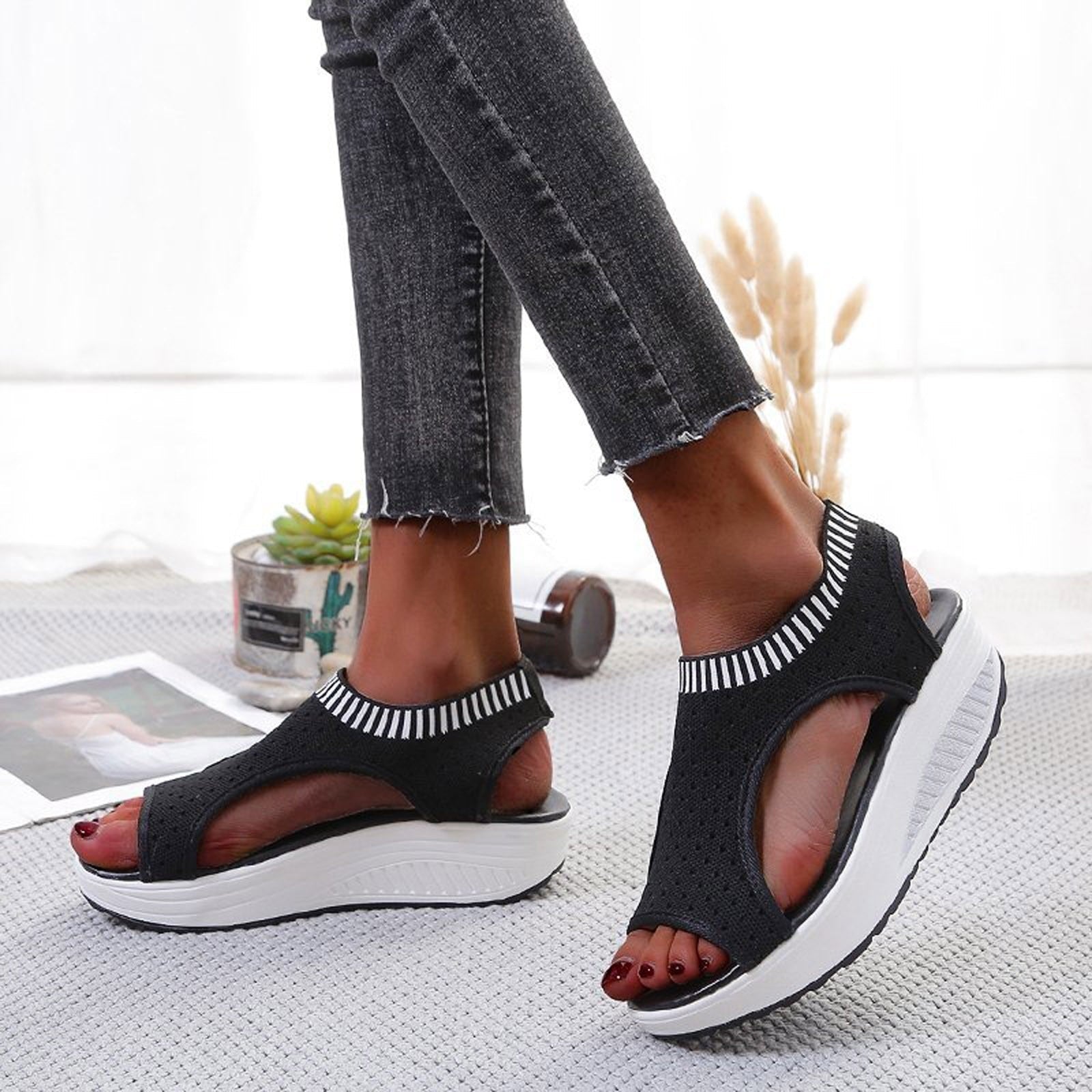 Women’s orthopedic platform sandals with breathable mesh upper and non-slip sole – summer comfort shoes 2025