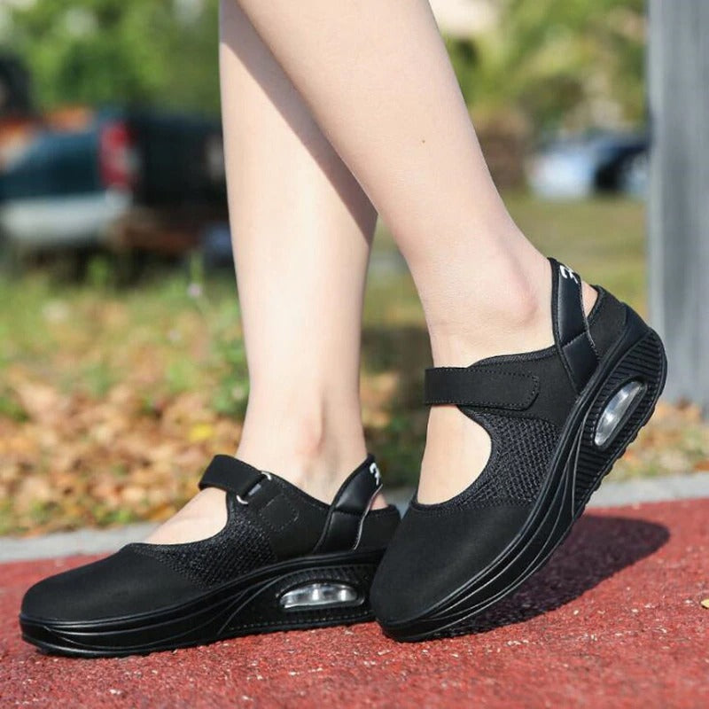 Women's velcro breathable lightweight walking shoe